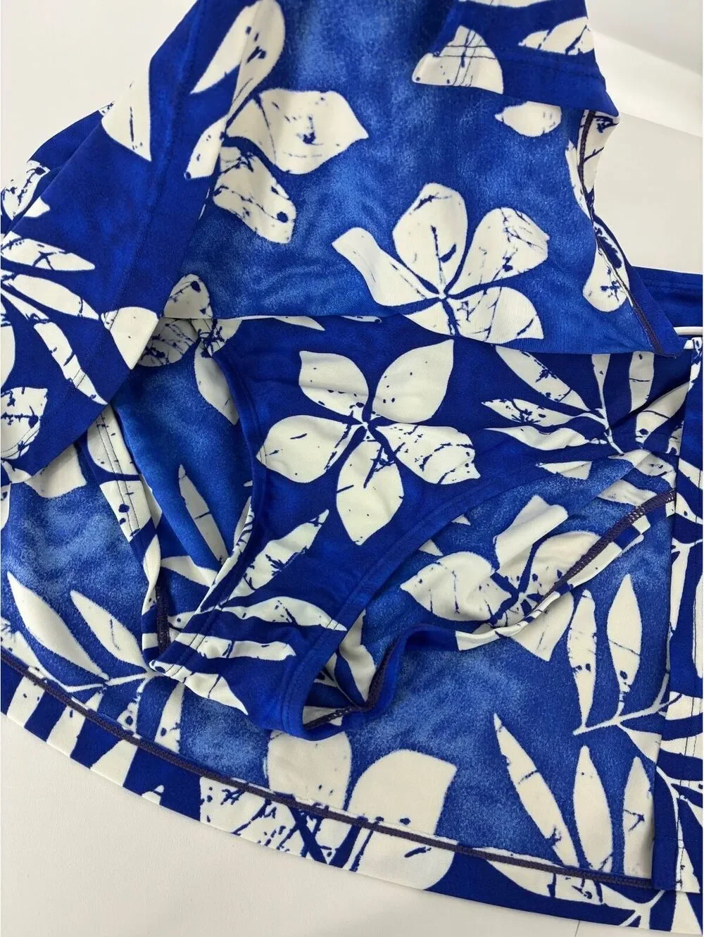 Coogi Blue and White Floral Tropical Print Swim Skirt with Ring Detail Size 10